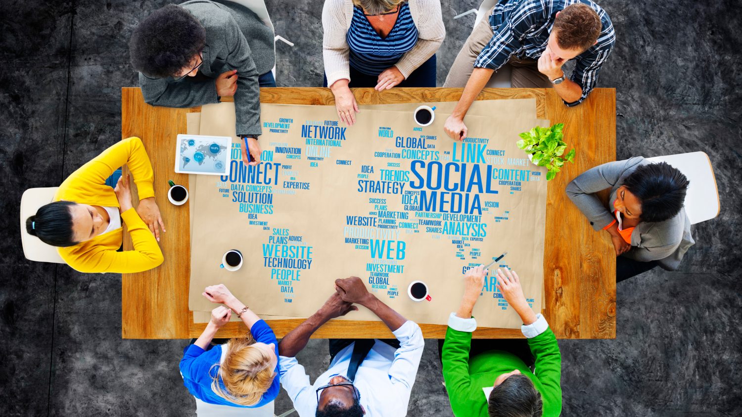 Social Media Internet Connection Global Communications Networkin